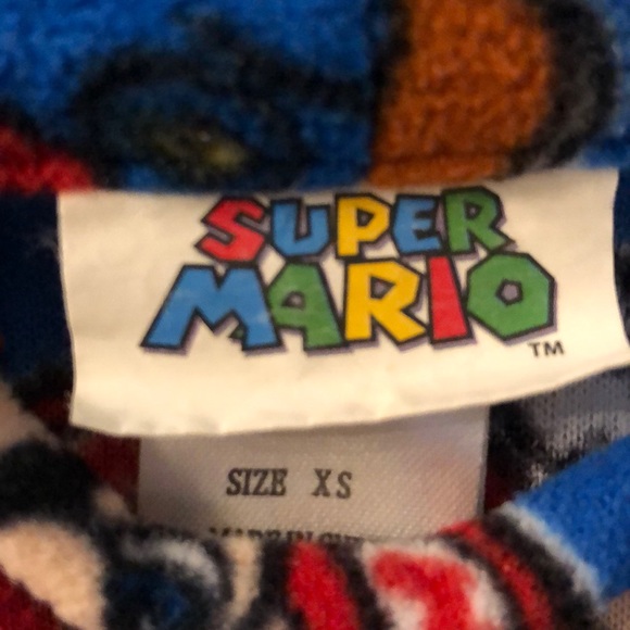 Super Mario Nintendo Belted Robe - Picture 7 of 8